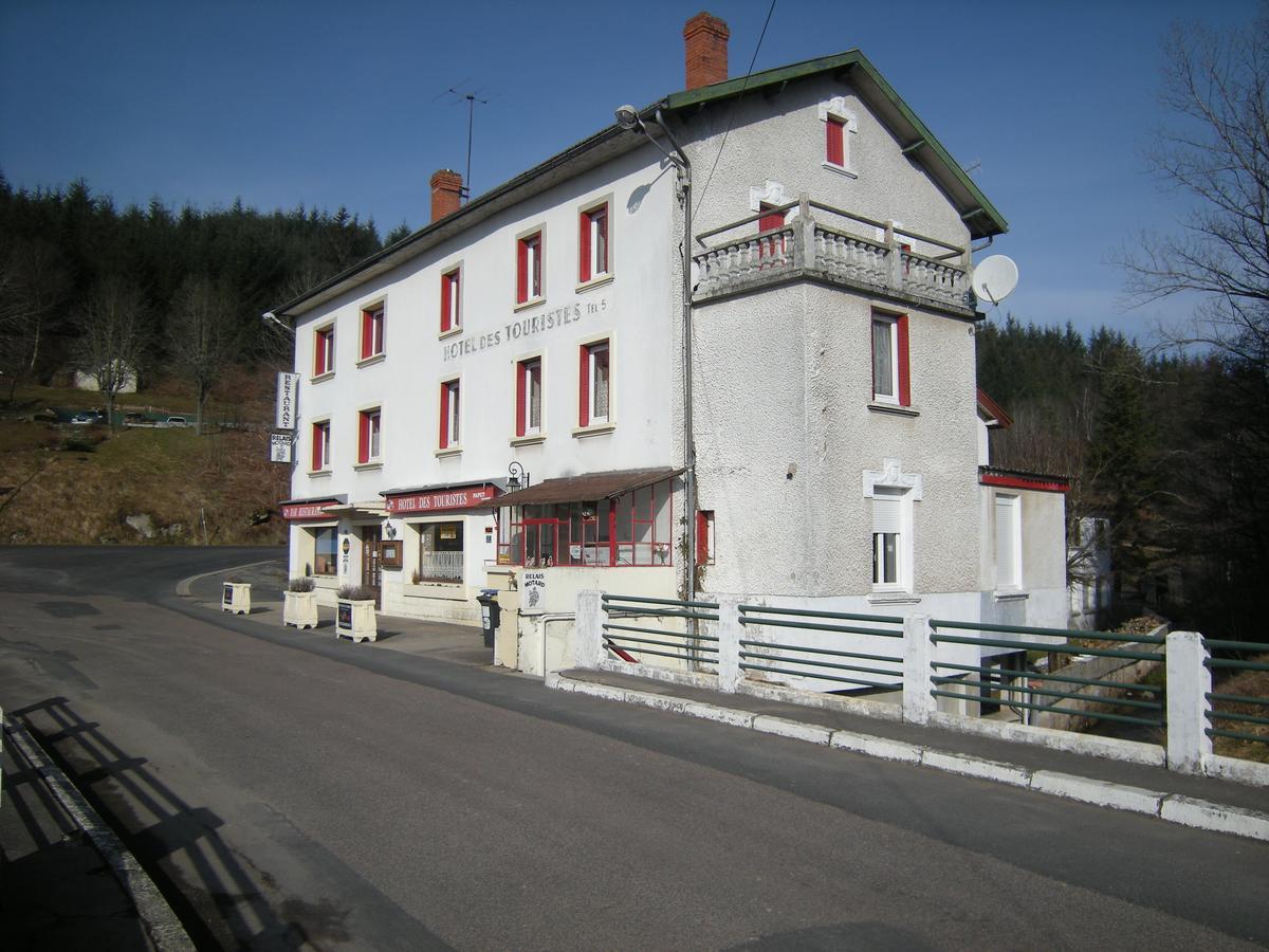 Hotel Gites Des Touristes Vollore-Montagne Екстериор снимка
